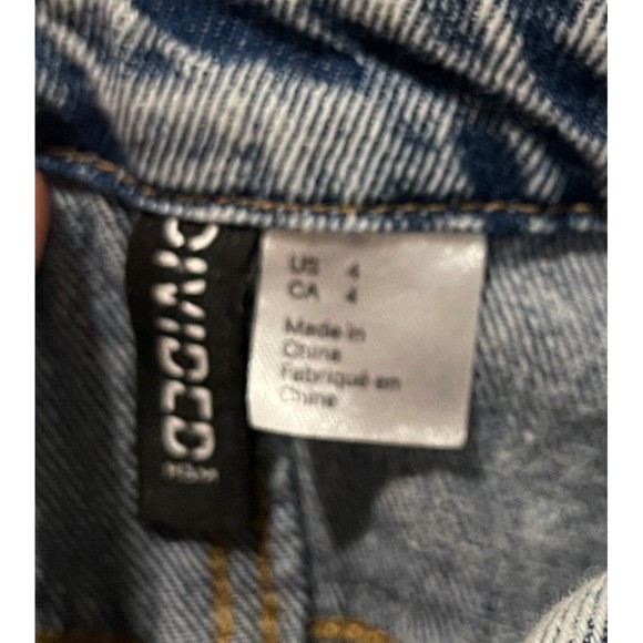 H&M Denim Mini Skirt With Belt - Picture 2 of 4